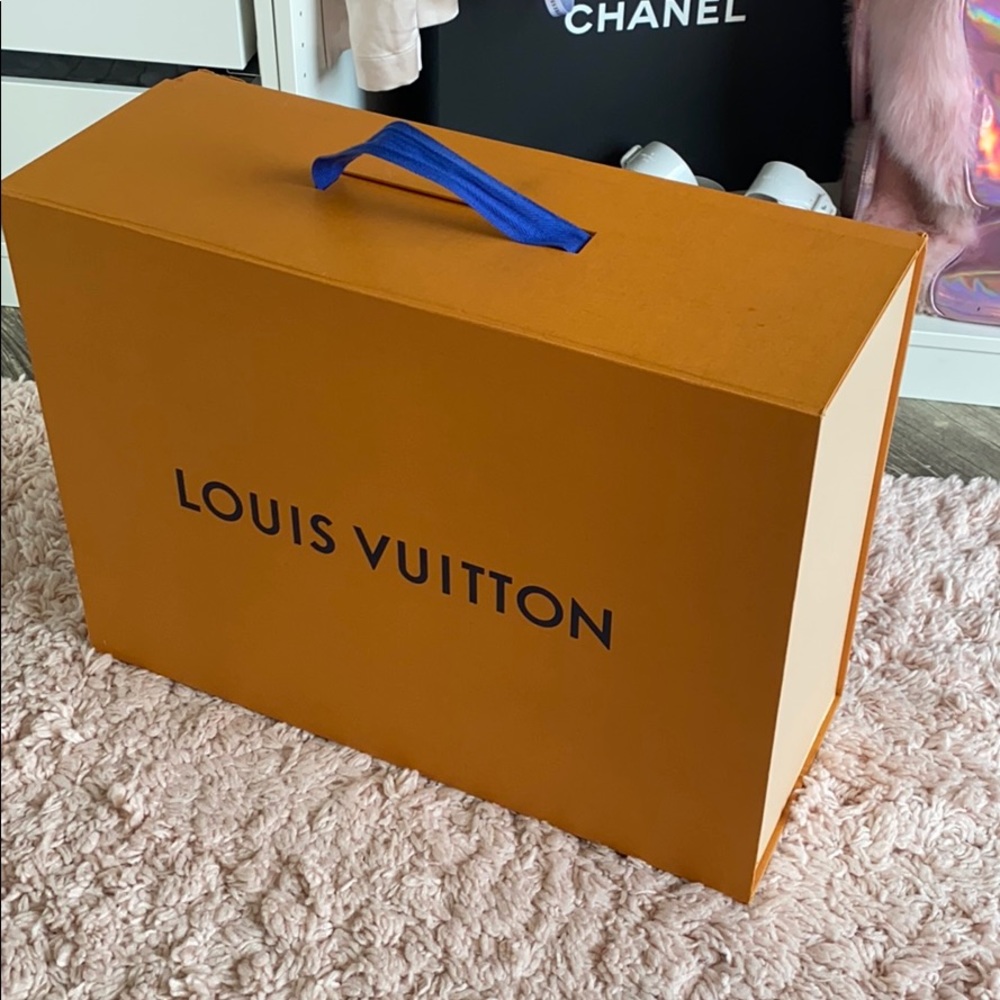 Louis Vuitton Authentic Keep All gift box